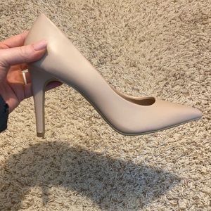 Nude heels! Never worn, only tried on.